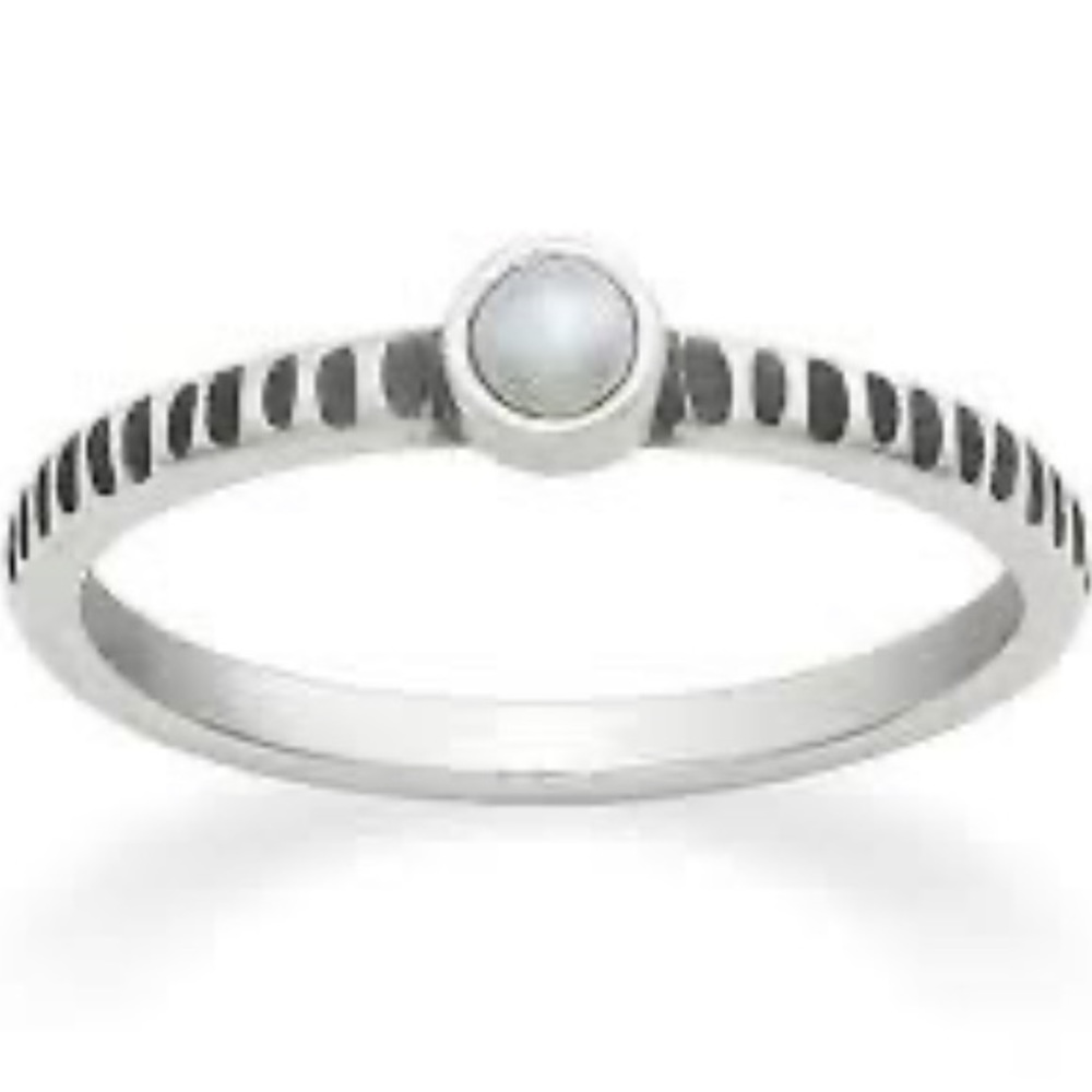James Avery Tiny Freshwater Cultured Pearl Ring (size 6)